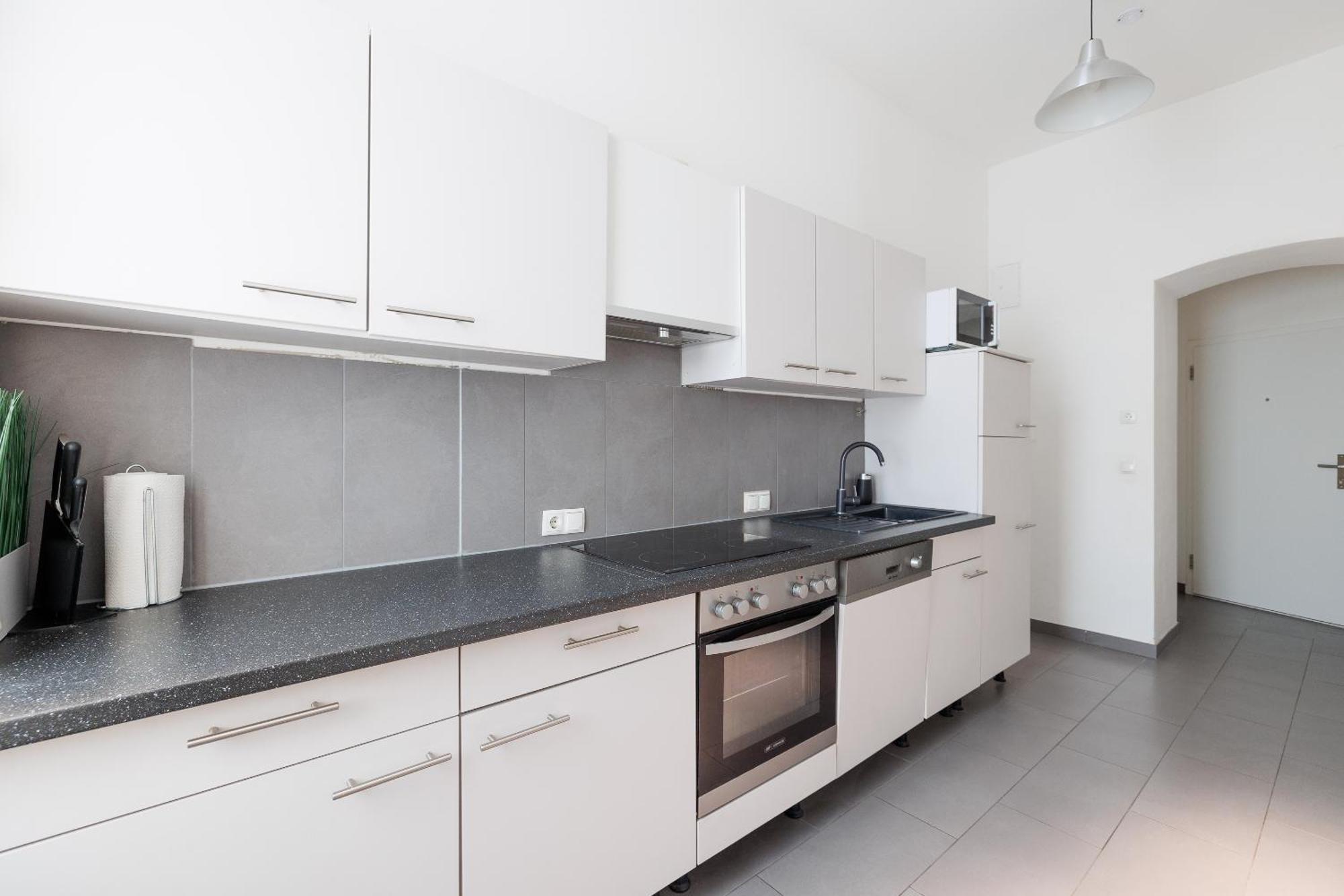 Modern City Apartment In Відень Екстер'єр фото