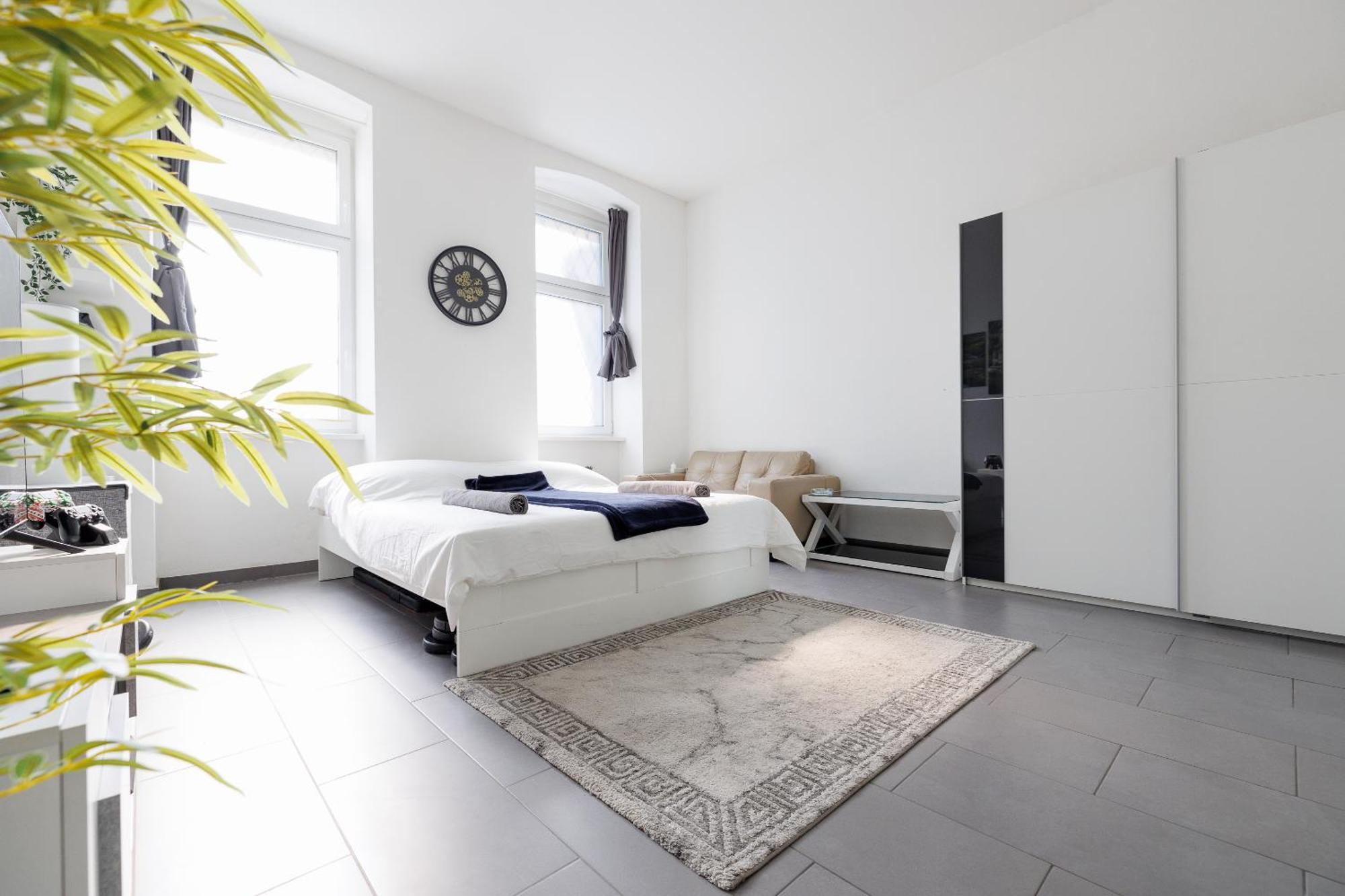 Modern City Apartment In Відень Екстер'єр фото